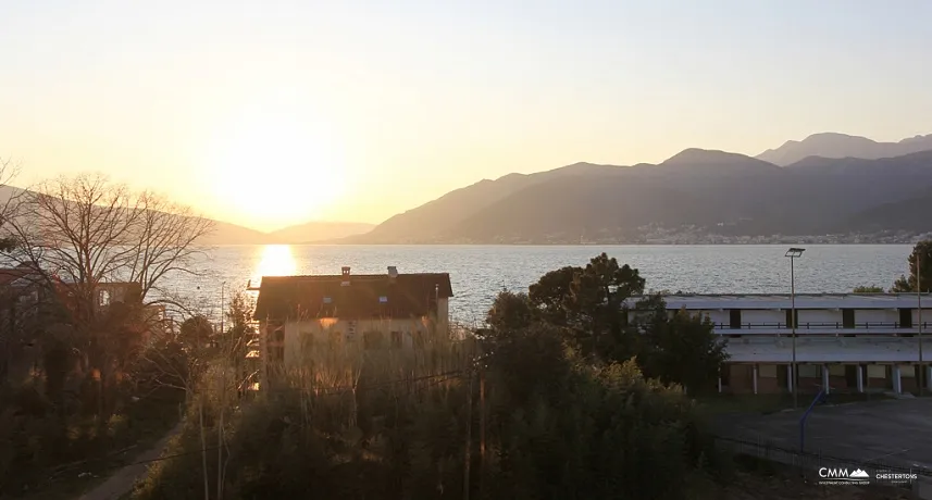 Apartment 100m from the sea with seaview in Tivat