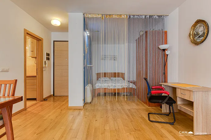 Modern, Comfortable, and Fully Equipped One-Bedroom Apartment Near the Beach