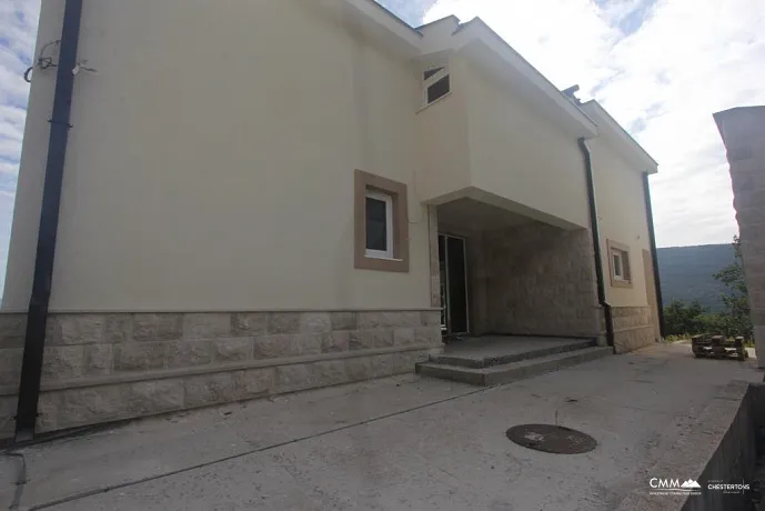 A house with sea and mountine view in Mojdez, Herceg Novi