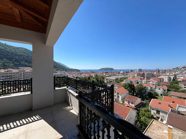 # 6566 apartments in a newly built building in the center of Budva