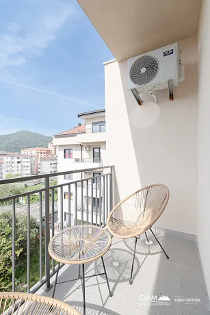 Sunny one-bedroom apartment of 42 m² in Budva, close to the sea.