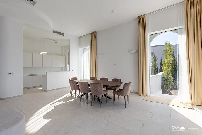 Luxurious villas in the PURE MANSIONS complex