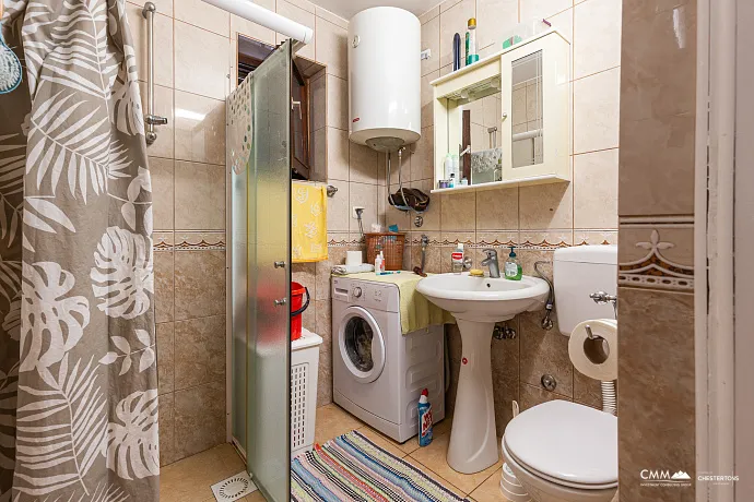 A townhouse wiht mountine view in Budva