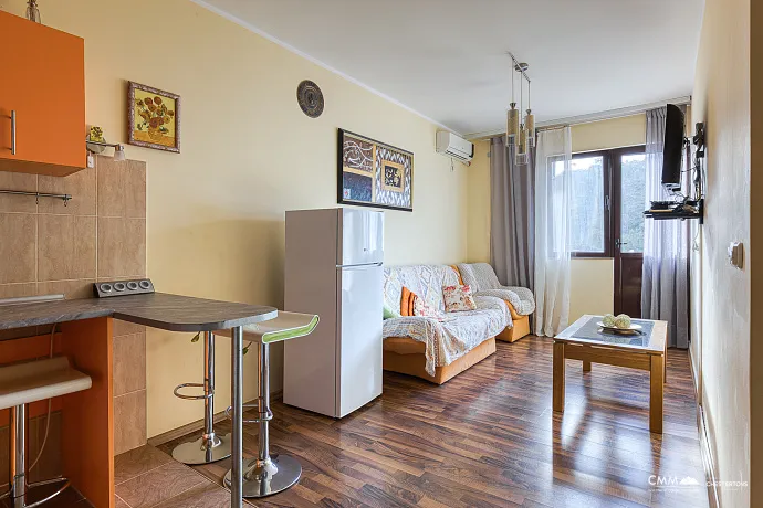 One-bedroom apartment in a prime location in Sutomore