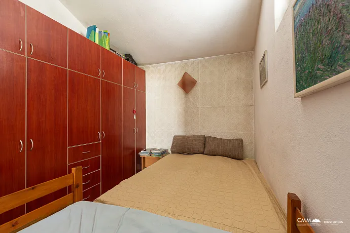 A townhouse wiht mountine view in Budva