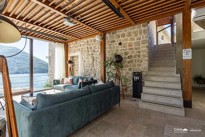 Luxury Villa with Panoramic Sea View – Elegance and Comfort Combined