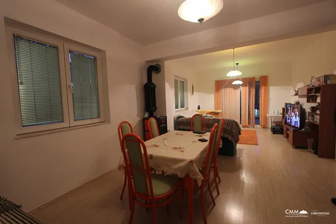 A furnished house in Topla