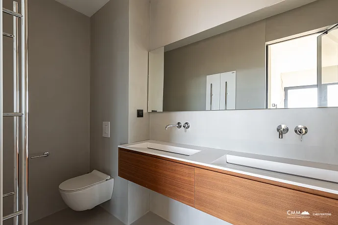Three-bedroom apartment in Budva with a stunning view