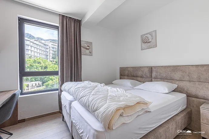 For sale apartments in a complex in Rafailovici