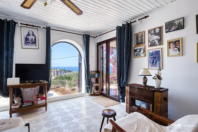 House in Dobra Voda with panoramic sea views