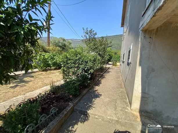 Three -story spacious house in Tivat