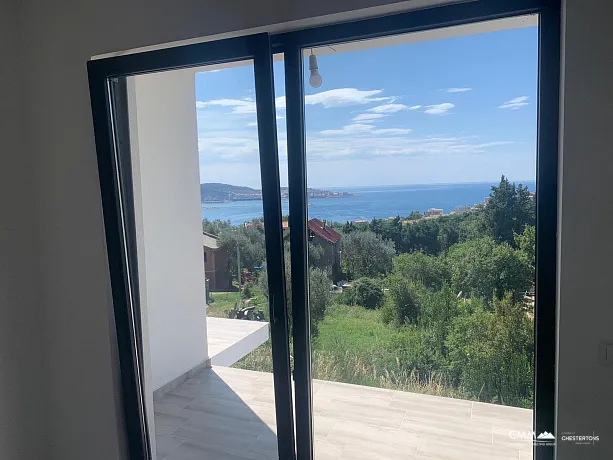 Three Houses for sale in Bar with a sea view