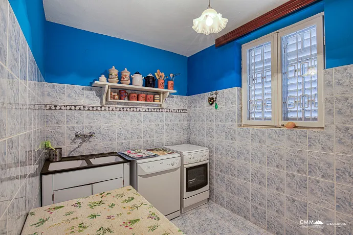 house in Sutomore 150m2