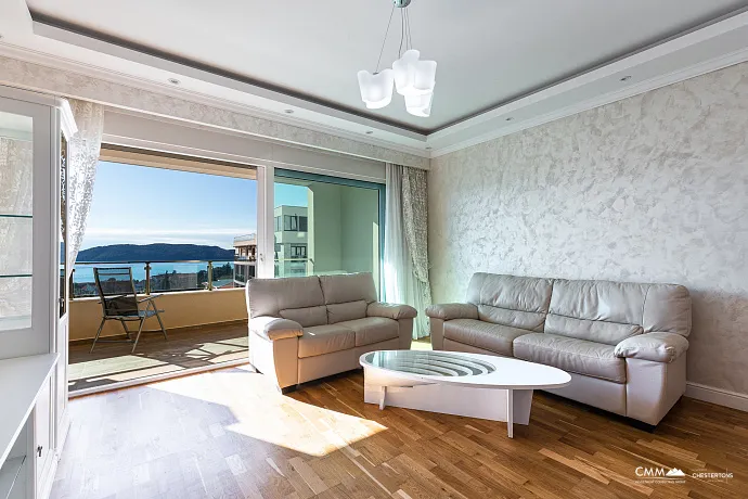 Seaview Luxury Apartment in Bečići"