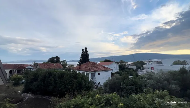 House in Bijela near the sea