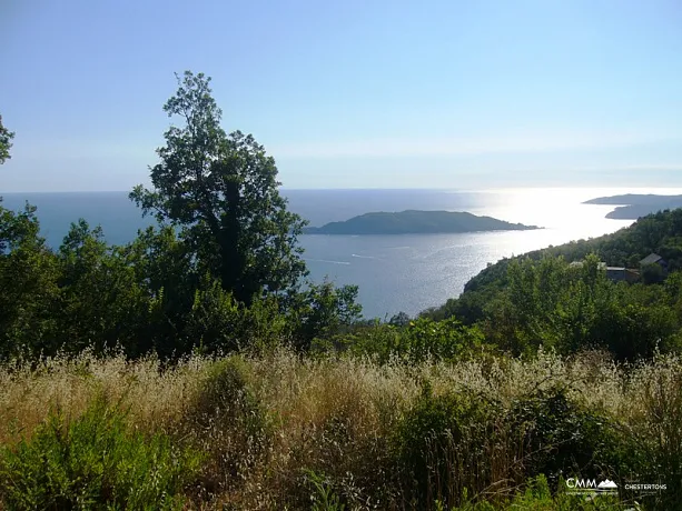 Land in Budva with sea view