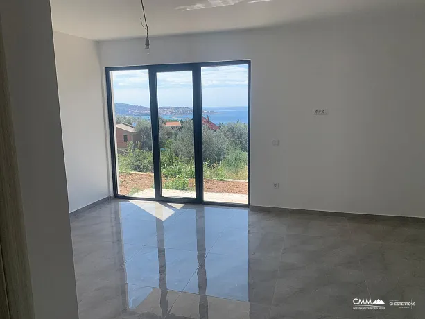 Three Houses for sale in Bar with a sea view