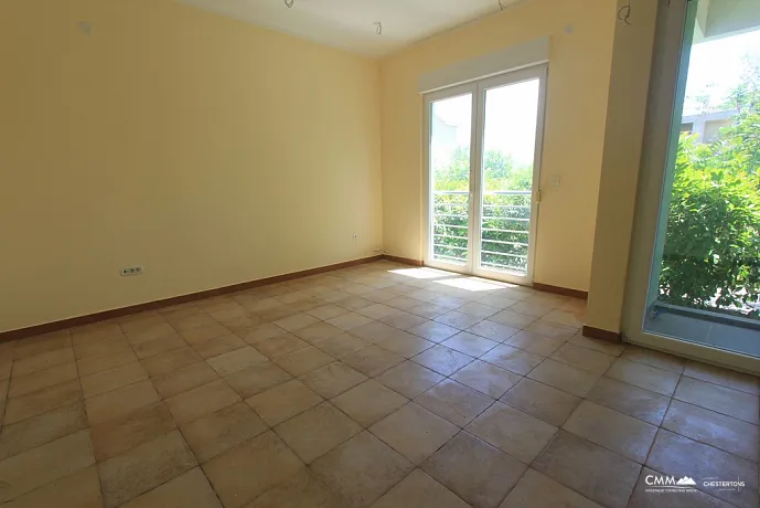 Apartment in Herceg Novi unfurnished 100m from the sea