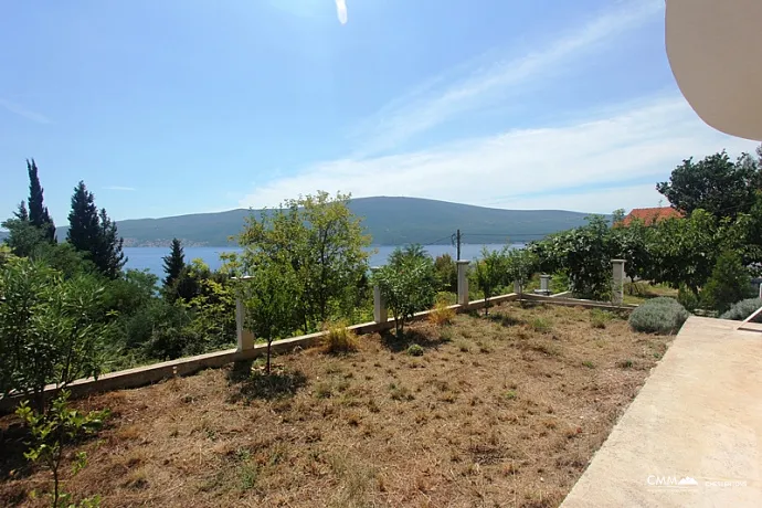 Villa in Baosici with sea view 