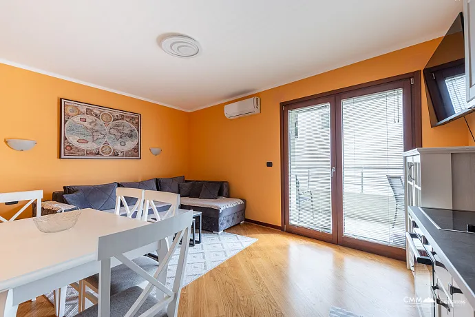 6752 Two apartments of 57 m² each in Rafailovići, first line