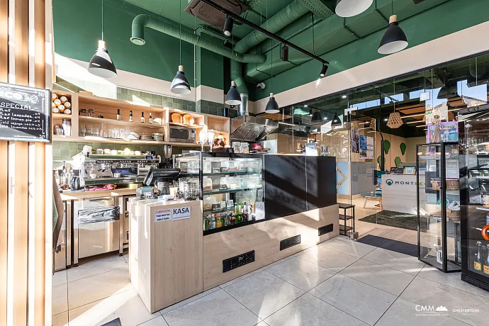 Commercial property in Budva, 400 m²