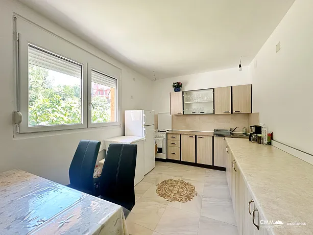Two storey house in Dobra Voda