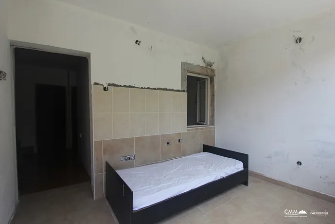 Frontline Four Bed House Near Central Kotor