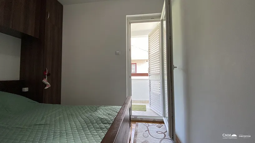 Apartment with two bedrooms and sea views in Budva
