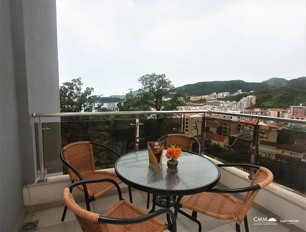 Apartment in Rafailovici 