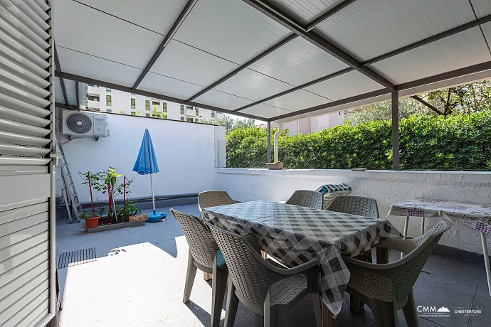 A townhouse wiht mountine view in Budva