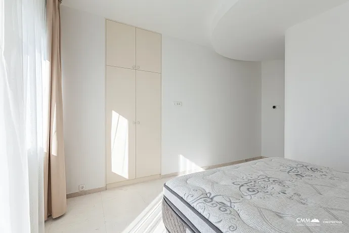 Luxurious villas in the PURE MANSIONS complex