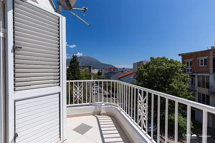 For Sale: Charming House in Bar 