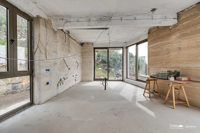 Luxury villa with panoramic views over Porto Montenegro