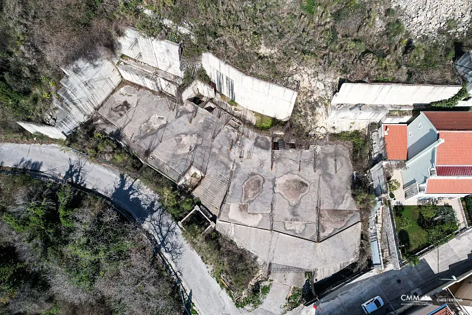 Plot 1580 m2 with project of apart hotel in Rezevici