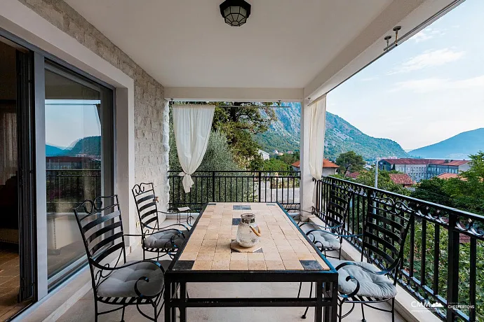 Apartment in Risan 