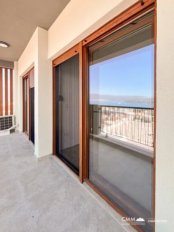 Apartments in a new complex in Tivat