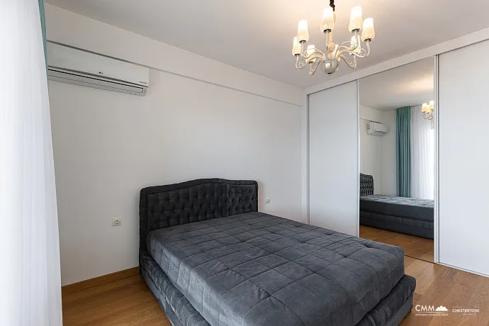 Penthouse in Rafailovici with sea view