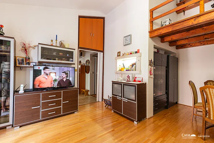 A townhouse wiht mountine view in Budva