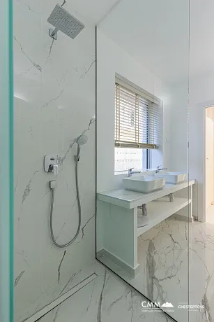 Luxurious villas in the PURE MANSIONS complex