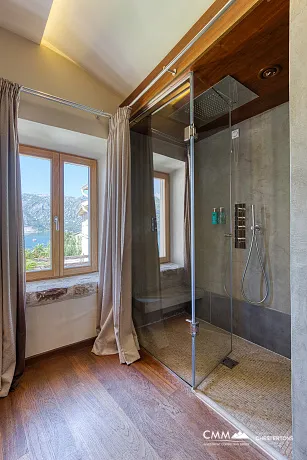 Luxury Villa with Panoramic Sea View – Elegance and Comfort Combined