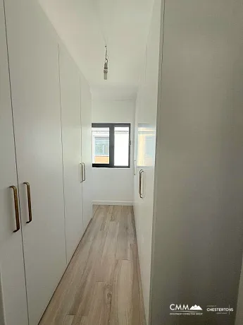 Three-bedroom apartment in Tivat
