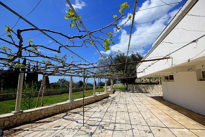 House for sale in Rezevici