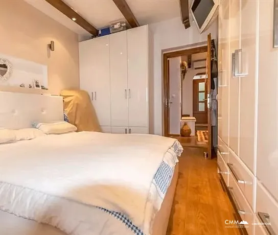 Apartment with two bedrooms in Herceg Novi near the sea