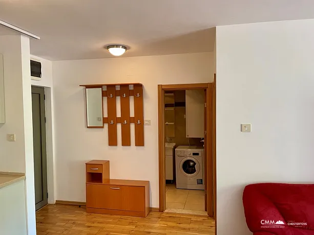 One bedroom apartment in a complex with a swimming pool