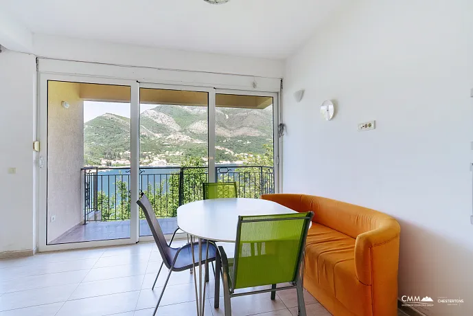 Villa with panoramic sea views in Tivat