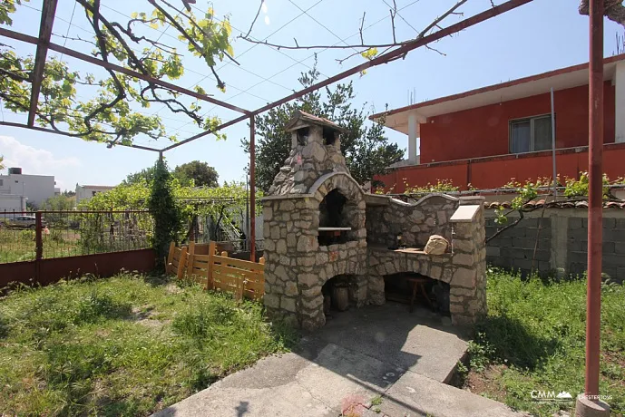 Two-storey house in Sutomore area