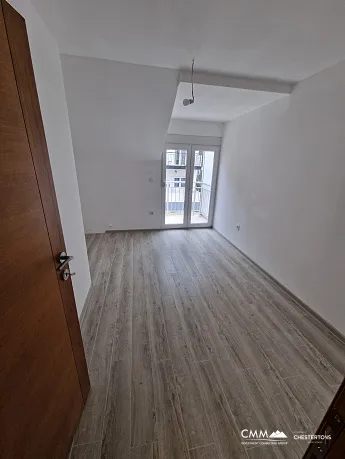 Three-bedroom duplex apartment in Igalo with sea view 