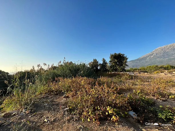 Plot of land with sea view in Pechurice