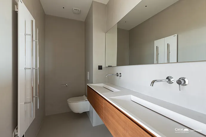 Three-bedroom apartment in Budva with a stunning view