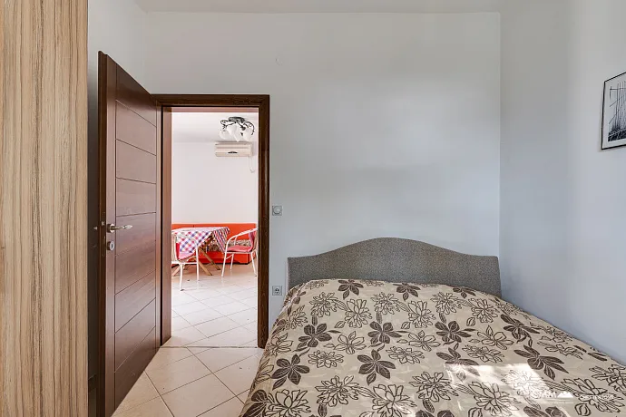 A cosy villa in Lepetani